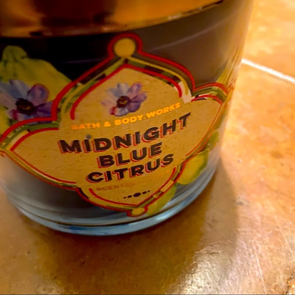 NWT Bath & Body Works Midnight Blue Citrus 3-Wick Candle